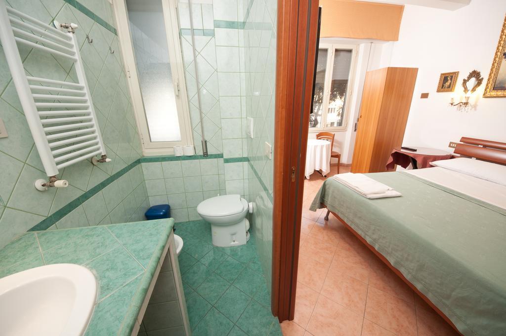 Suites Oliveri Viale Marconi Рим Екстер'єр фото