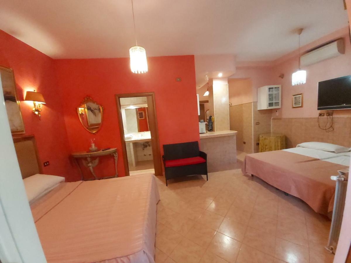 Suites Oliveri Viale Marconi Рим Екстер'єр фото