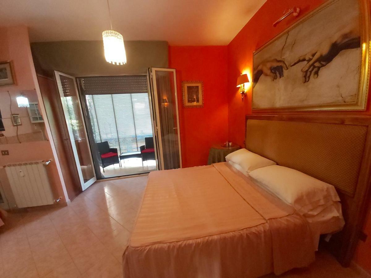 Suites Oliveri Viale Marconi Рим Екстер'єр фото